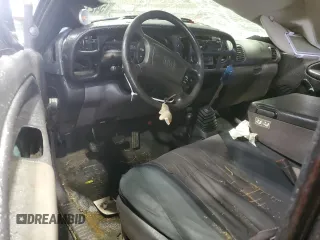 2001 Dodge 2500 z VIN 3B7KF23681G728181, wystawiony jako Copart lot #54211935 z przebiegiem 257 639 mil mil oraz Szkoda całkowita • Salvage title. Historia ofert i sprzedaży dostępna na DreamBid. Obrazek 8.