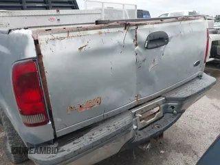 2002 Ford F-350 XL with VIN 1FTSW31F02EB38462, listed as a IAAI auction lot 42088385 with 360,573 mi miles and . Bid and sale history available at DreamBid. Image 6.