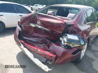 2011 Nissan Altima S with VIN 1N4AL2AP5BN487534, listed as a IAAI auction lot 42518000 with 160,340 mi miles and . Bid and sale history available at DreamBid. Image 6.