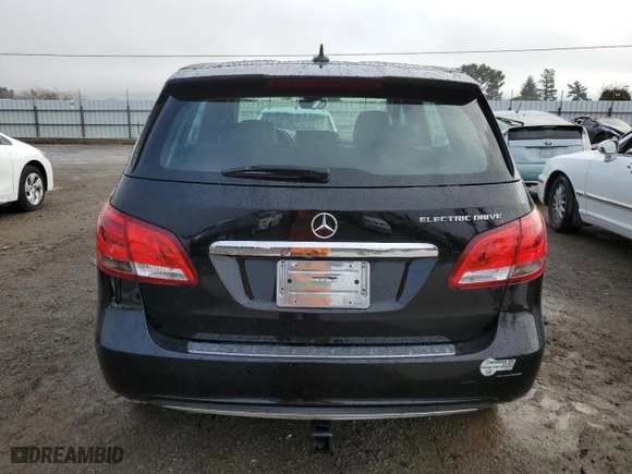2015 Mercedes-Benz B-Class with VIN WDDVP9AB7FJ004464, listed as a Copart auction lot 84757264 with 81,032 mi miles and Clean Title. Bid and sale history available at carsss.com. Image 6.