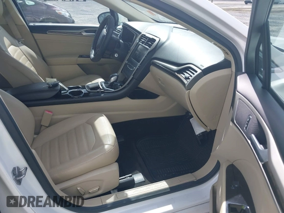 2013 Ford Fusion SE with VIN 3FA6P0HR4DR188994, listed as a IAAI auction lot 42758067 with 98,152 mi miles and . Bid and sale history available at DreamBid. Image 5.