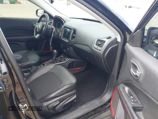 2020 Jeep Compass Trailhawk with VIN 3C4NJDDB7LT129673, listed as a IAAI auction lot 41811055 with 30,106 mi miles and . Bid and sale history available at carsss.com. Image 5.
