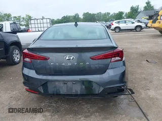2020 Hyundai Elantra SEL z VIN 5NPD84LF4LH564792, wystawiony jako IAAI lot #42490983 z przebiegiem 32 927 mil mil oraz . Historia ofert i sprzedaży dostępna na DreamBid. Obrazek 17.