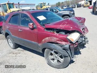 2005 Kia Sorento LX z VIN KNDJC733555479830, wystawiony jako IAAI lot #31477652 z przebiegiem 81 458 mil mil oraz . Historia ofert i sprzedaży dostępna na DreamBid. Obrazek 1.