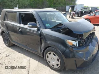 2010 Scion xB z VIN JTLZE4FE8A1105825, wystawiony jako IAAI lot #42250251 z przebiegiem 227 346 mil mil oraz . Historia ofert i sprzedaży dostępna na DreamBid. Obrazek 1.