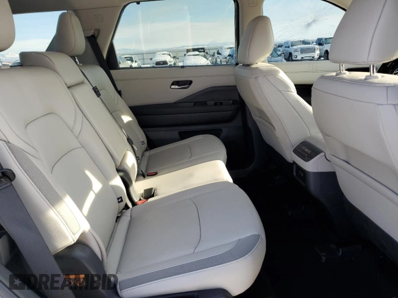 2024 Nissan Pathfinder SL z VIN 5N1DR3CC3RC290403, wystawiony jako Copart lot #88288775 z przebiegiem 5 092 mil mil oraz Szkoda całkowita • Salvage title. Historia ofert i sprzedaży dostępna na DreamBid. Obrazek 12.