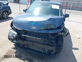 2020 Kia Soul S with VIN KNDJ23AU8L7073811, listed as a IAAI auction lot 39234877 with 42,594 mi miles. Bid and sale history available at carsss.com. Image 6.