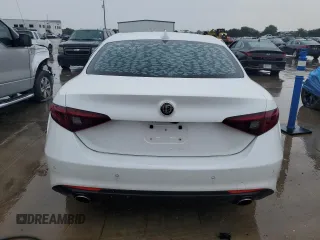 2017 Alfa Romeo Giulia Ti z VIN ZARFAECN1H7551994, wystawiony jako Copart lot #69344404 z przebiegiem 59 276 mil mil oraz Tytuł czysty. Historia ofert i sprzedaży dostępna na DreamBid. Obrazek 6.