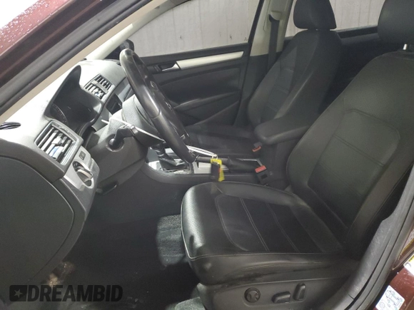 2012 Volkswagen Passat SE с VIN 1VWBH7A34CC088456, выставлен на аукционе Copart как лот 41521435 с пробегом 121 645 миль миль и Списание • Salvage title. История ставок и продаж доступна на DreamBid. Изображение 7.