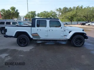 2023 Jeep Gladiator Sport с VIN 1C6HJTAG2PL504790, выставлен на аукционе IAAI как лот 42096857 с пробегом 51 741 миль миль и . История ставок и продаж доступна на DreamBid. Изображение 13.