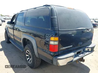 2004 Chevrolet Suburban LS with VIN 3GNGK26U94G237545, listed as a IAAI auction lot 42331246 with 373,569 mi miles and . Bid and sale history available at DreamBid. Image 3.