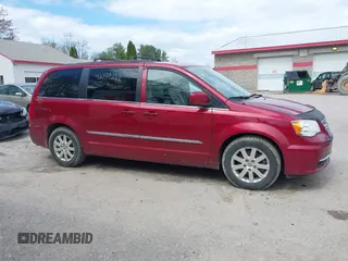 2015 Chrysler Town & Country Touring with VIN 2C4RC1BG6FR513993, listed as a IAAI auction lot 42189211 with 175,538 mi miles. Bid and sale history available at carsss.com. Image 13.