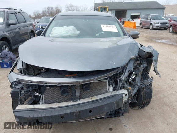 2014 Nissan Altima 2.5 with VIN 1N4AL3AP7EC127025, listed as a IAAI auction lot 41993195 with 110,290 mi miles. Bid and sale history available at carsss.com. Image 13.