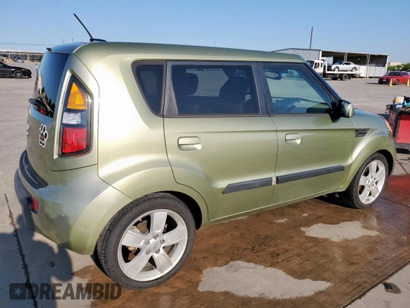 2010 Kia Soul + with VIN KNDJT2A25A7177174, listed as a Copart auction lot 52167295 with 86,752 mi miles and Salvage Title. Bid and sale history available at DreamBid. Image 3.