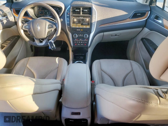 2019 Lincoln MKC Select with VIN 5LMCJ2D90KUL37996, listed as a Copart auction lot 48400885 with 57,264 mi miles and Salvage title. Bid and sale history available at DreamBid. Image 8.