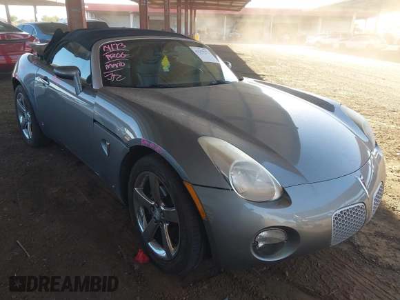 2006 Pontiac Solstice z VIN 1G2MB35B56Y112699, wystawiony jako IAAI lot #42279273 z przebiegiem 46 478 mil mil oraz . Historia ofert i sprzedaży dostępna na DreamBid. Obrazek 1.