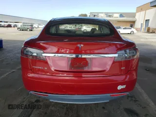 2013 Tesla Model S with VIN 5YJSA1DN9DFP09597, listed as a Copart auction lot 60174125 with 138,668 mi miles and Clean title. Bid and sale history available at DreamBid. Image 6.