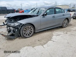 2024 BMW 3 Series 330i xDrive z VIN 3MW89FF08R8D83396, wystawiony jako Copart lot #50952295 z przebiegiem Nie podano mil oraz Szkoda całkowita • Salvage title. Historia ofert i sprzedaży dostępna na DreamBid. Obrazek 1.