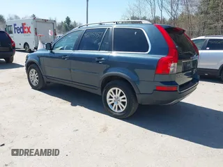 2008 Volvo XC90 I6 with VIN YV4CZ982881472821, listed as a IAAI auction lot 42143437 with 151,748 mi miles. Bid and sale history available at carsss.com. Image 3.