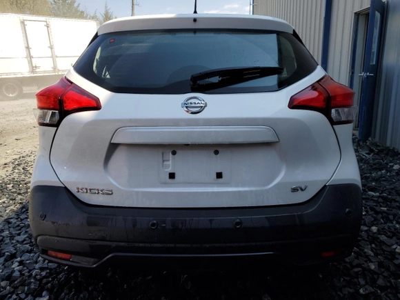 2020 Nissan Kicks SV with VIN 3N1CP5CVXLL551494, listed as a Copart auction lot 52724495 with 112,585 mi miles and Salvage Title. Bid and sale history available at carsss.com. Image 6.
