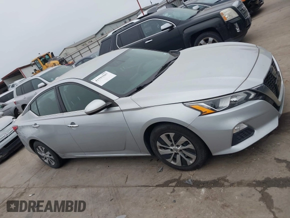 2020 Nissan Altima 2.5 S with VIN 1N4BL4BV3LN317607, listed as a IAAI auction lot 41593567 with 65,893 mi miles. Bid and sale history available at carsss.com. Image 13.