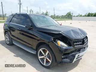 2014 Mercedes-Benz M with VIN 4JGDA7DBXEA291980, listed as a IAAI auction lot 42161942 with 121,341 mi miles. Bid and sale history available at carsss.com. Image 1.
