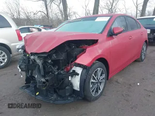 2023 Kia Forte LXS z VIN 3KPF24AD5PE627131, wystawiony jako IAAI lot #41183988 z przebiegiem 26 062 mil mil oraz . Historia ofert i sprzedaży dostępna na DreamBid. Obrazek 6.