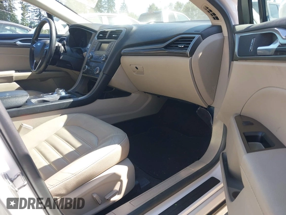 2017 Ford Fusion SE z VIN 3FA6P0HD3HR132779, wystawiony jako IAAI lot #42690212 z przebiegiem 165 293 mil mil oraz . Historia ofert i sprzedaży dostępna na DreamBid. Obrazek 5.