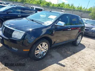 2008 Lincoln MKX z VIN 2LMDU88C28BJ25630, wystawiony jako IAAI lot #42302671 z przebiegiem 232 186 mil mil oraz . Historia ofert i sprzedaży dostępna na DreamBid. Obrazek 2.