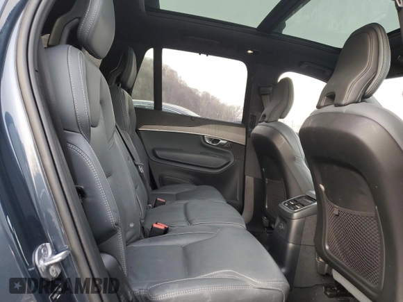 2024 Volvo XC90 Ultimate Bright Theme z VIN YV4H60CF7R1171611, wystawiony jako Copart lot #46772815 z przebiegiem 24 320 mil mil oraz Szkoda całkowita • Salvage title. Historia ofert i sprzedaży dostępna na DreamBid. Obrazek 11.