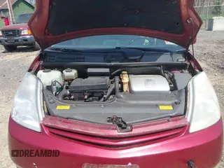2005 Toyota Prius with VIN JTDKB20U650130633, listed as a IAAI auction lot 42114217 with 299,999 mi miles. Bid and sale history available at carsss.com. Image 10.