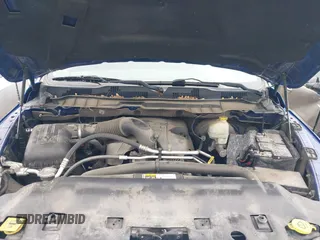 2015 Ram 1500 Big Horn z VIN 1C6RR7LT5FS758805, wystawiony jako IAAI lot #42445577 z przebiegiem 221 208 mil mil oraz . Historia ofert i sprzedaży dostępna na DreamBid. Obrazek 10.