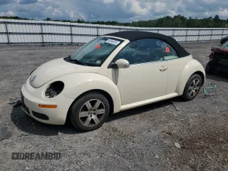 2006 Volkswagen Beetle z VIN 3VWRF31Y96M330010, wystawiony jako Copart lot #64949335 z przebiegiem 131 107 mil mil oraz Szkoda całkowita • Salvage title. Historia ofert i sprzedaży dostępna na DreamBid. Obrazek 1.