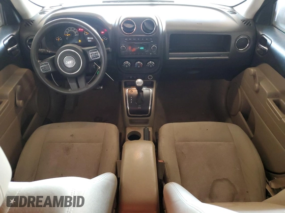 2014 Jeep Patriot Sport z VIN 1C4NJPBB4ED737308, wystawiony jako Copart lot #60673075 z przebiegiem 293 926 mil mil oraz Czysty tytuł • Clean title. Historia ofert i sprzedaży dostępna na DreamBid. Obrazek 8.
