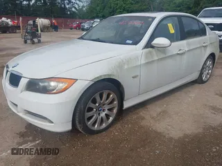 2006 BMW 3 Series 330i с VIN WBAVB33526PS18608, выставлен на аукционе IAAI как лот 42521613 с пробегом Не указан миль и . История ставок и продаж доступна на DreamBid. Изображение 2.