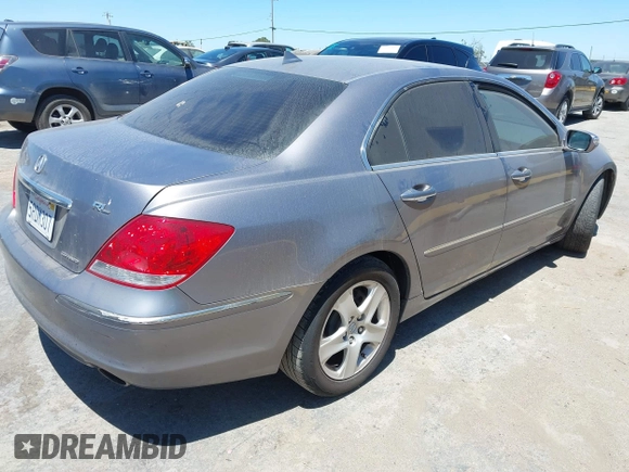 2005 Acura RL with VIN JH4KB165X5C011801, listed as a IAAI auction lot 42655208 with 190,816 mi miles and . Bid and sale history available at DreamBid. Image 4.
