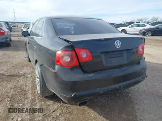 2006 Volkswagen Jetta 2.5L z VIN 3VWRF71K76M703564, wystawiony jako IAAI lot #41414316 z przebiegiem 161 258 mil mil oraz . Historia ofert i sprzedaży dostępna na DreamBid. Obrazek 3.