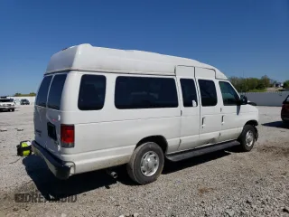 2014 Ford Econoline Passenger XL with VIN 1FBSS3BL5EDB21249, listed as a Copart auction lot 52457984 with 88,587 mi miles and Salvage Title. Bid and sale history available at carsss.com. Image 4.
