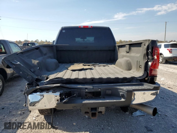 2011 GMC Sierra 2500HD SLE z VIN 1GT120C89BF255875, wystawiony jako Copart lot #71534744 z przebiegiem 179 636 mil mil oraz Szkoda całkowita • Salvage title. Historia ofert i sprzedaży dostępna na DreamBid. Obrazek 6.
