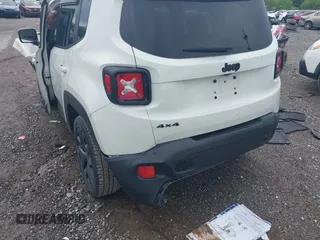 2017 Jeep Renegade Latitude с VIN ZACCJBBB5HPG63638, выставлен на аукционе IAAI как лот 42176944 с пробегом 143 930 миль миль и . История ставок и продаж доступна на DreamBid. Изображение 6.