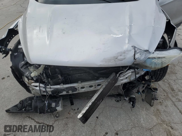 2017 Ford Escape SE with VIN 1FMCU9G9XHUD44882, listed as a Copart auction lot 45702035 with 162,527 mi miles and Salvage Title. Bid and sale history available at carsss.com. Image 13.