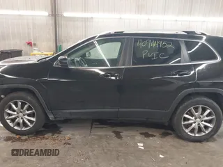 2018 Jeep Cherokee Limited with VIN 1C4PJMDB5JD617757, listed as a IAAI auction lot 40944952 with 81,573 mi miles. Bid and sale history available at carsss.com. Image 15.