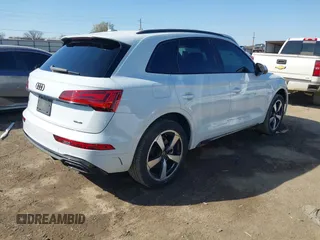 2022 Audi Q5 S line Premium Plus with VIN WA1EAAFY1N2126380, listed as a IAAI auction lot 41782000 with 27,599 mi miles and . Bid and sale history available at DreamBid. Image 4.