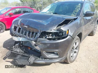 2019 Jeep Cherokee Limited z VIN 1C4PJMDX2KD463523, wystawiony jako IAAI lot #42276206 z przebiegiem 56 542 mil mil oraz . Historia ofert i sprzedaży dostępna na DreamBid. Obrazek 19.