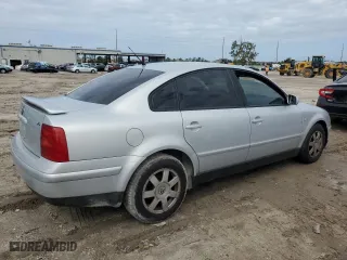1999 Volkswagen Passat GL with VIN WVWMD63B1XE216281, listed as a Copart auction lot 75200694 with 0 mi miles and Non Repairable. Bid and sale history available at carsss.com. Image 3.