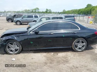 2018 Mercedes-Benz E with VIN WDDZF4KB2JA381699, listed as a IAAI auction lot 39407980 with 52,865 mi miles. Bid and sale history available at carsss.com. Image 14.