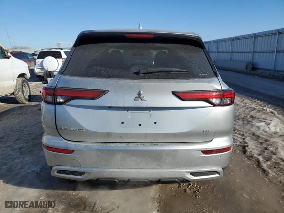 2023 Mitsubishi Outlander SE with VIN JA4J4UA88PZ039987, listed as a Copart auction lot 41836125 with 17,982 mi miles and Salvage Title. Bid and sale history available at carsss.com. Image 6.