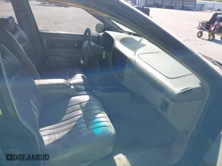 1996 Chevrolet Caprice Classic 1SA Special Value Pkg with VIN 1G1BL52PXTR141223, listed as a IAAI auction lot 41693524 with 1 mi miles. Bid and sale history available at carsss.com. Image 5.