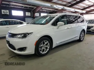 2018 Chrysler Pacifica Touring L Plus с VIN 2C4RC1EGXJR350334, выставлен на аукционе Copart как лот 62345955 с пробегом 131 453 миль миль и Чистый • Clean title. История ставок и продаж доступна на DreamBid. Изображение 1.
