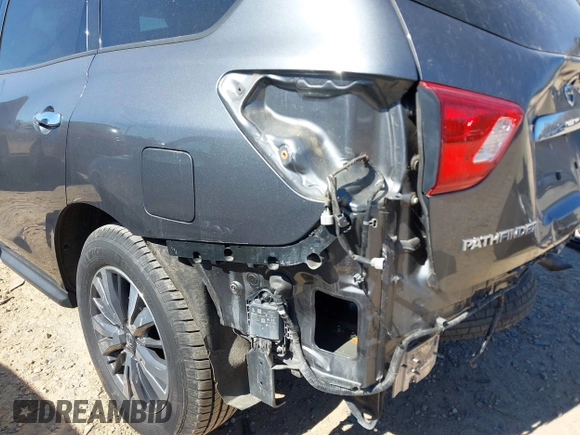 2019 Nissan Pathfinder SV z VIN 5N1DR2MM5KC612594, wystawiony jako IAAI lot #41602287 z przebiegiem 53 240 mil mil oraz . Historia ofert i sprzedaży dostępna na DreamBid. Obrazek 20.